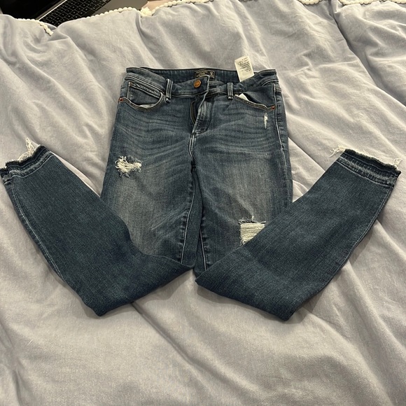 Abercrombie & Fitch Denim - A&F skinny ripped jeans high rise
